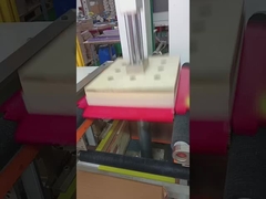 회전 가능한 접는 카튼 포장 상자, 자석 폐쇄 및 리본 폐쇄